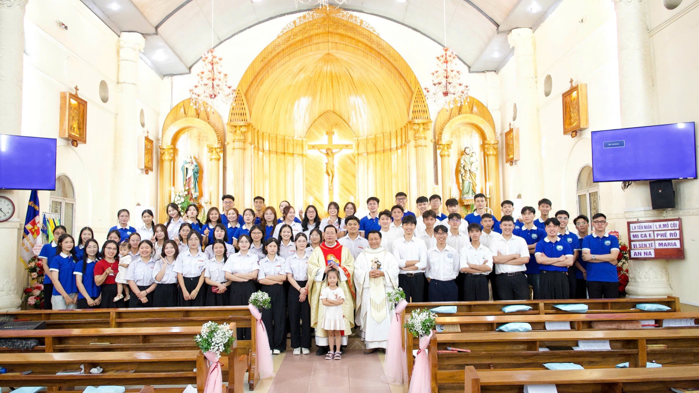 Thánh Lễ khai giảng năm học mới và chào đón tân sinh viên K26